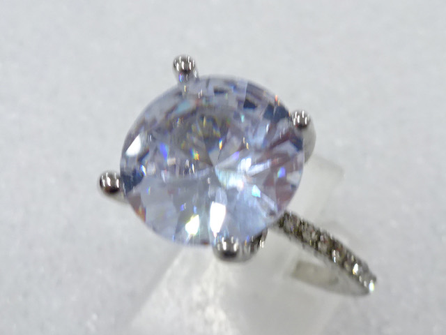 クリスタル　指輪(12号)